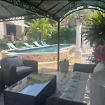 Tres Beau Lumineux Dans Avec Piscine Διαμέρισμα Ζουάν λε Πιν