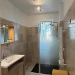 Tres Beau Lumineux Dans Avec Piscine Daire Juan-les-Pins
