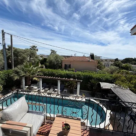 Tres Beau Lumineux Dans Avec Piscine Apartment