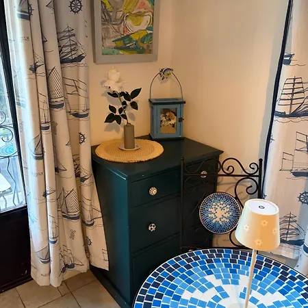 Tres Beau Lumineux Dans Avec Piscine 아파트 *