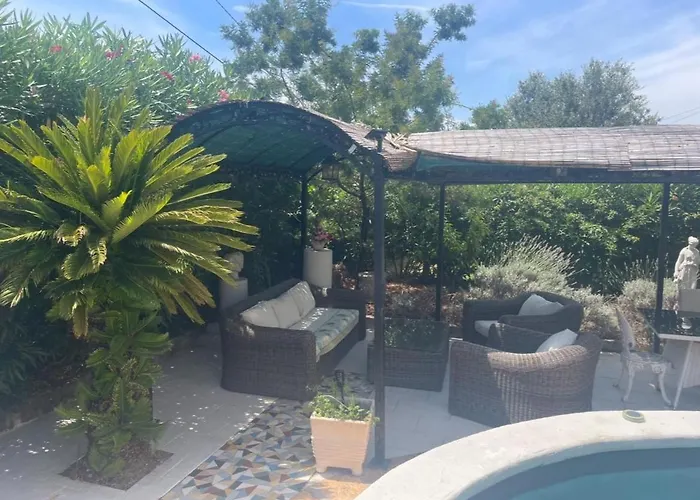 2p Dans * Juan-les-Pins