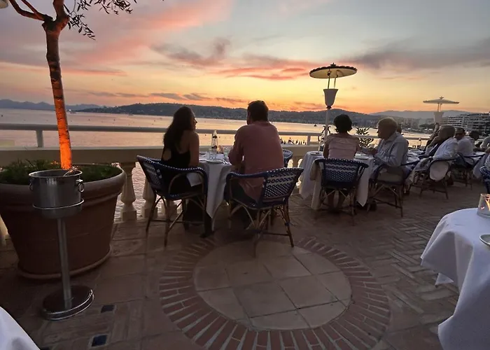 Apartman Tres Beau Lumineux Dans Avec Piscine