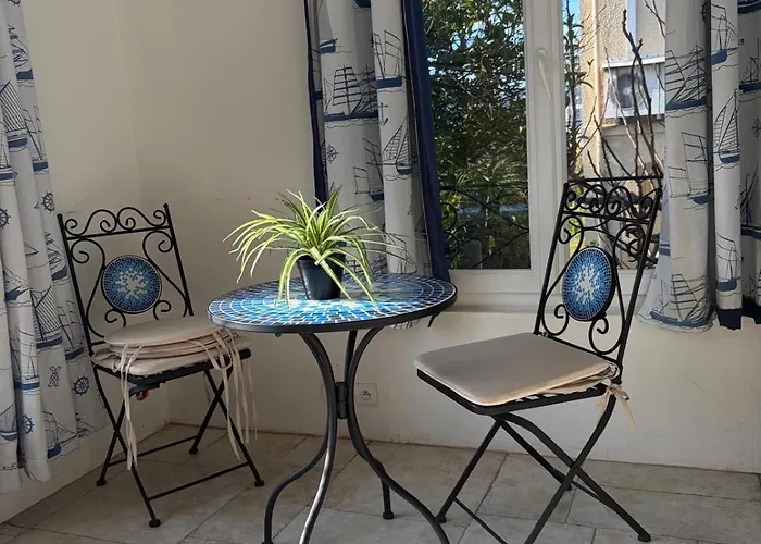 Daire Tres Beau Lumineux Dans Avec Piscine *